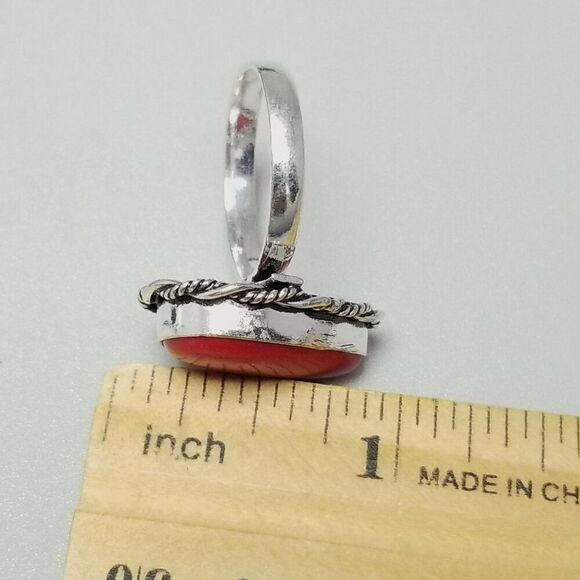 Vintage Bright Red Drop Shape Ring, Bezel Set Silver Tone Size 8 Band, Estate - Picture 6 of 9